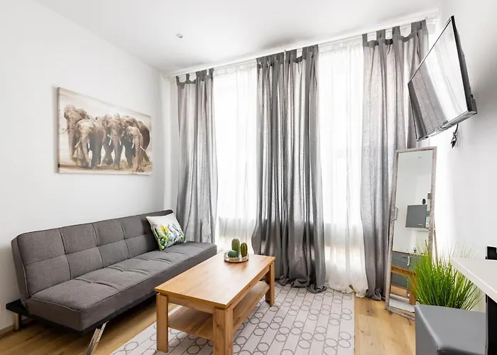 Budget West With Shared Kitchen Apartment *