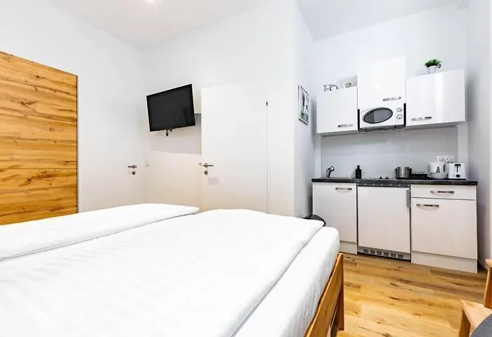 Apartment Budget West With Shared Kitchen Vienna