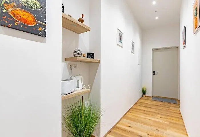 Apartment Budget West With Shared Kitchen Vienna