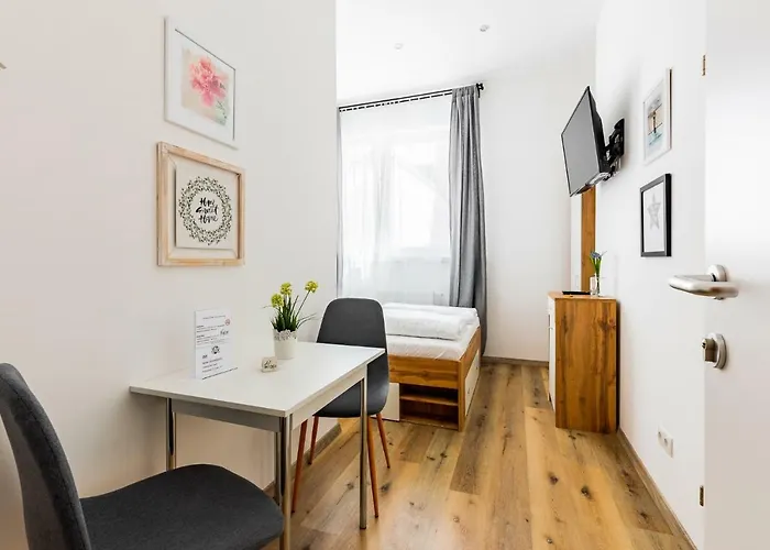 Budget West With Shared Kitchen Vienna