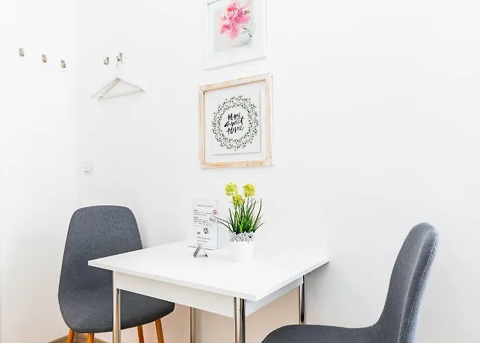 Apartment Budget West With Shared Kitchen *