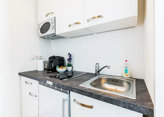 Apartment Budget West With Shared Kitchen Vienna